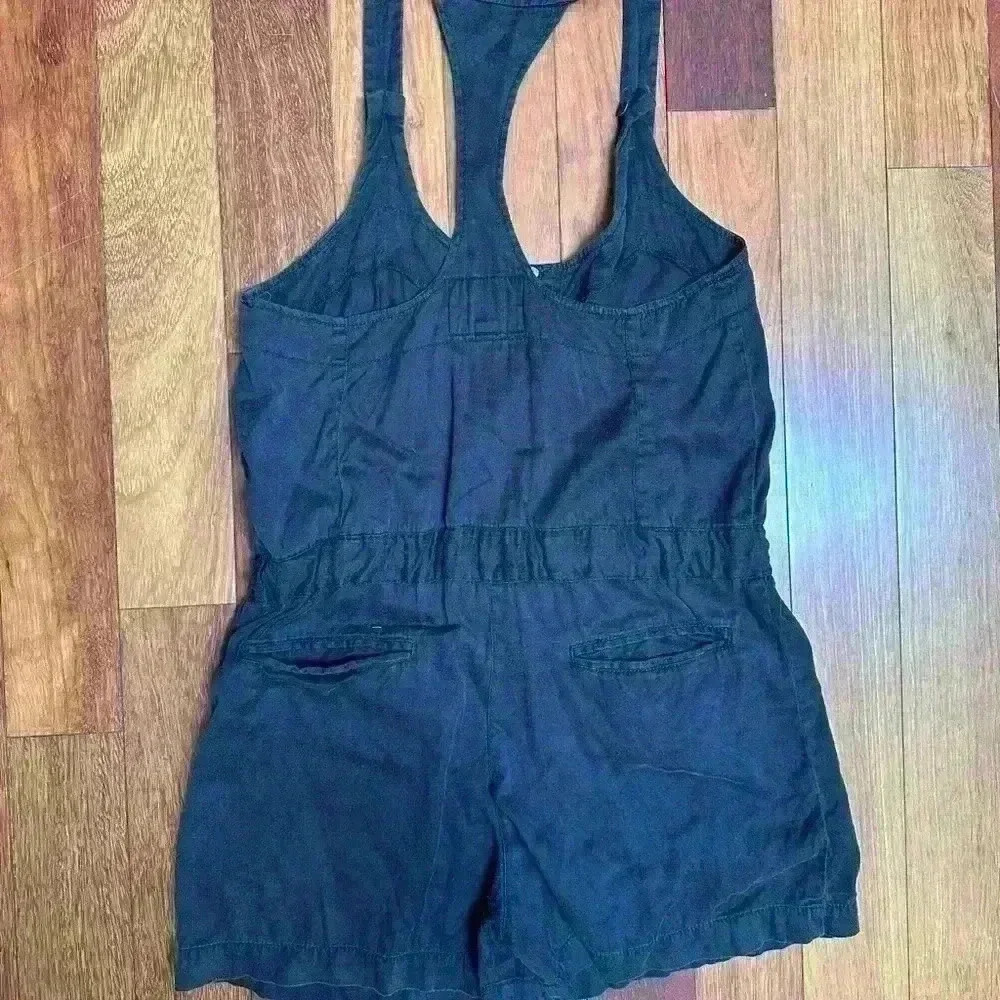 French Connection | Dark grey one piece shorts romper jumpsuit size 8 or medium - Picture 8 of 12